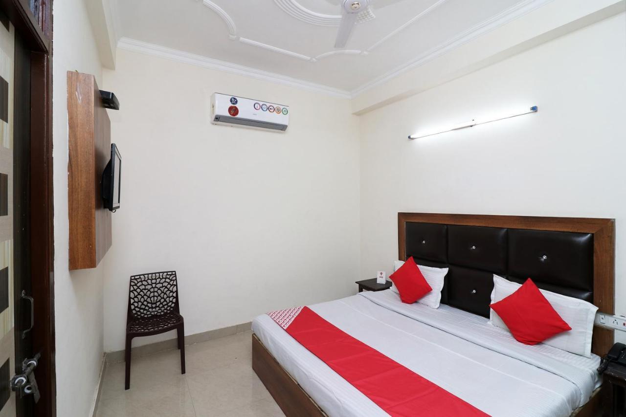 Oyo 24958 Hotel Dayal Belanganj エクステリア 写真