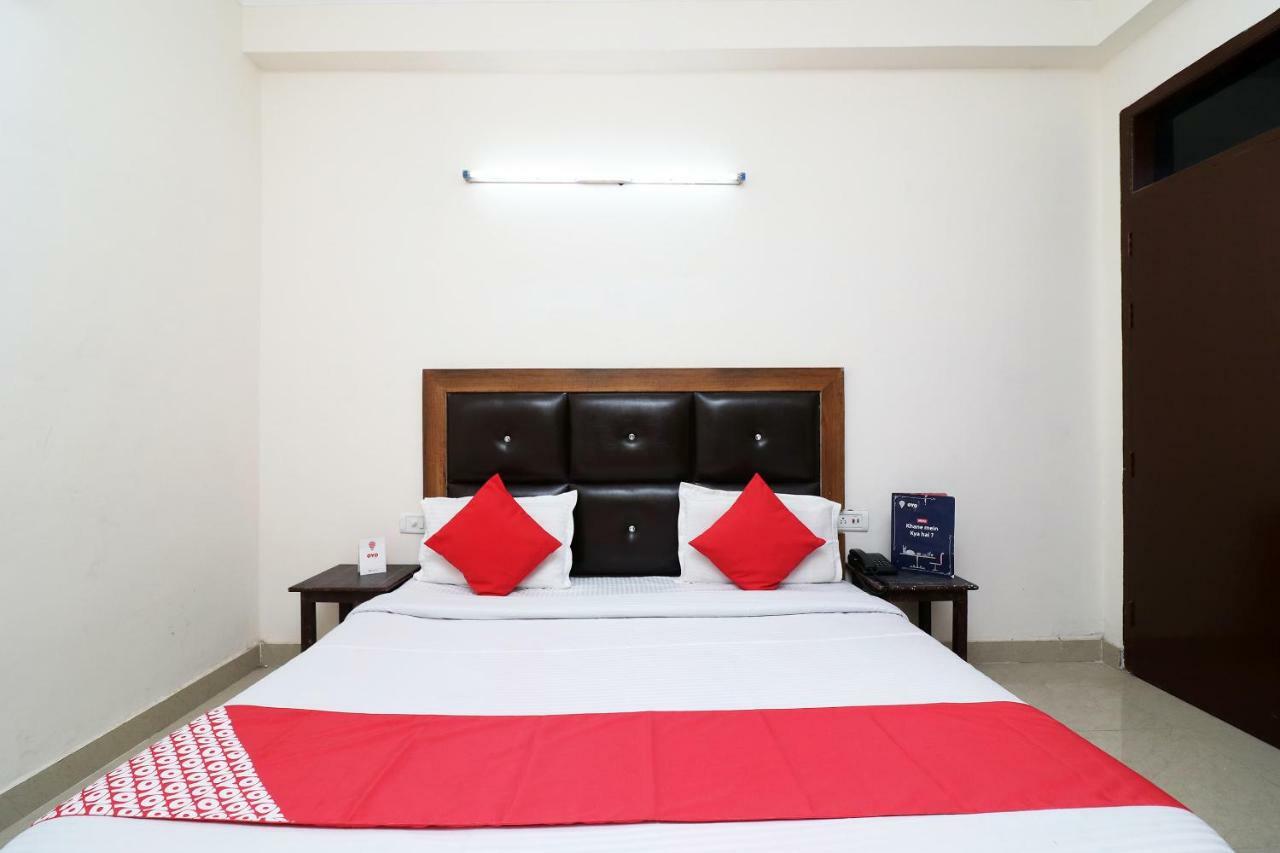 Oyo 24958 Hotel Dayal Belanganj エクステリア 写真
